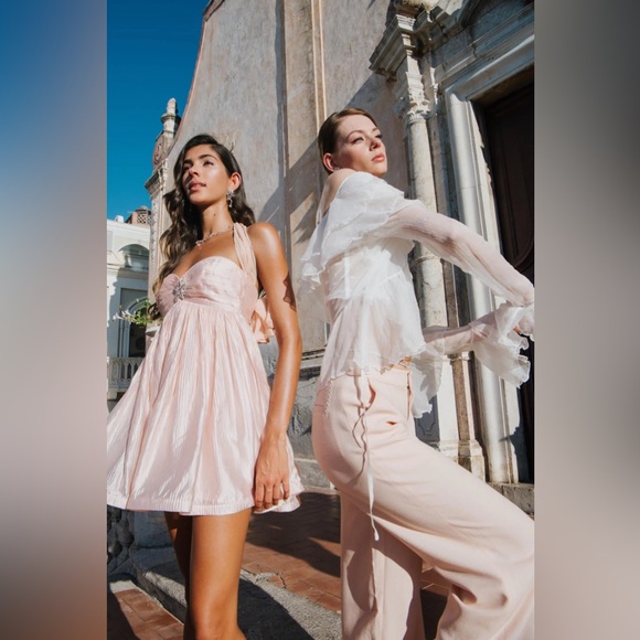 ✨SOLD✨ Nana Jacqueline Jamara Halter Mini Dress in Pink - Picture 5 of 13